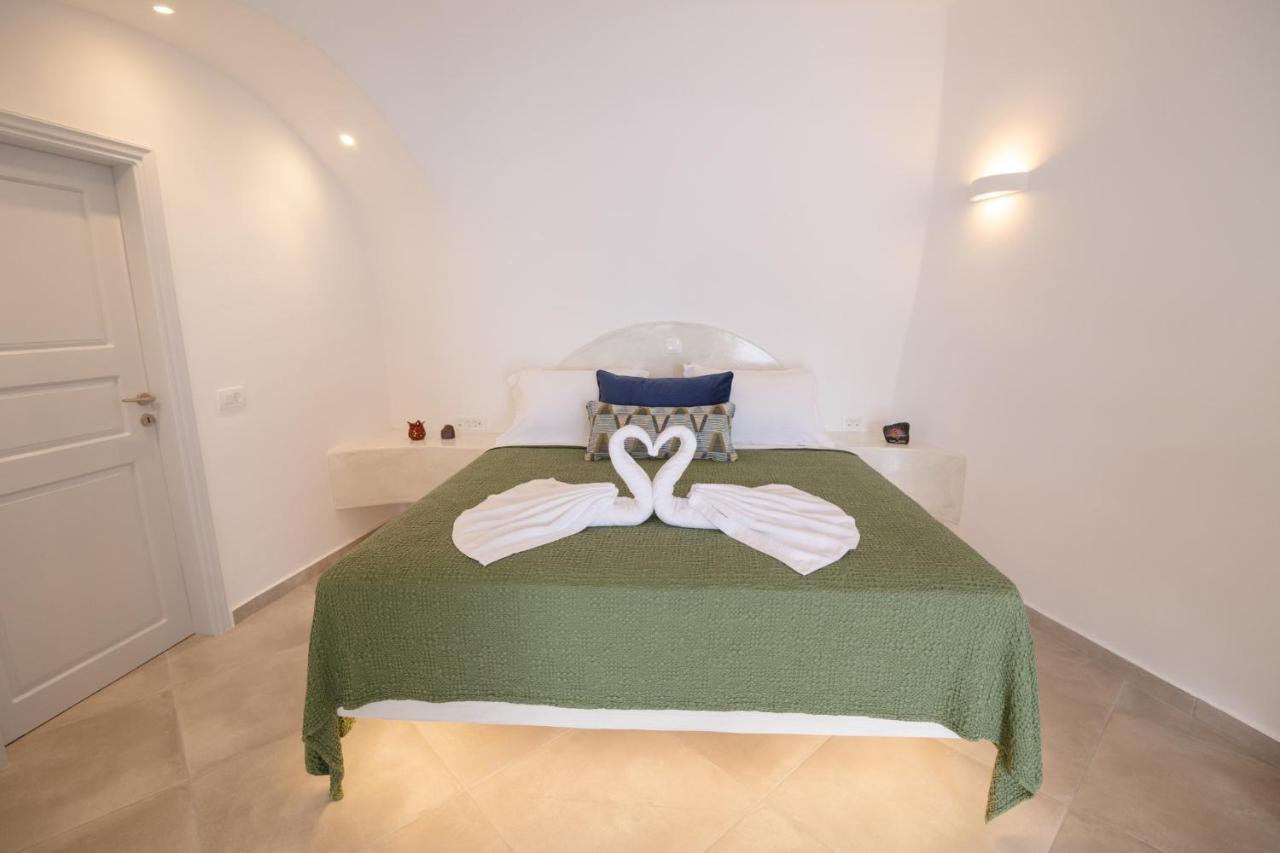 Sunborn Oia Suites Exterior foto